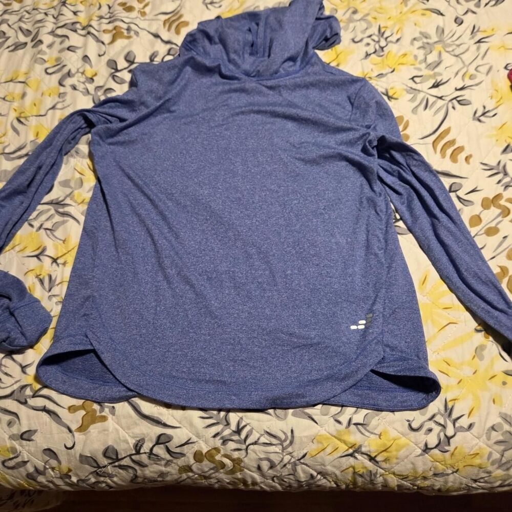 Bcg YOUTH girls XL Blue and Navy Hoodie Athleisure